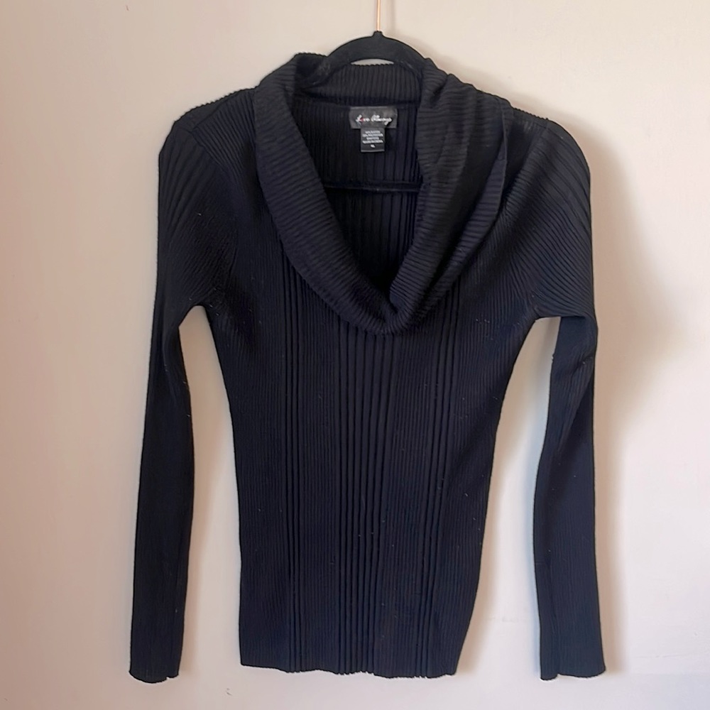 Black sweater size XL